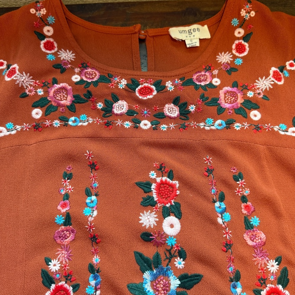 Umgee Floral Embroidered Mini Dress Size Small Boho Southwest Western Breezy - Picture 4 of 9